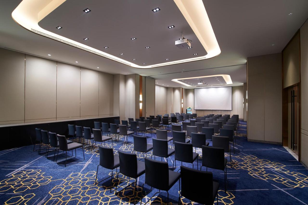 Amari Bangkok Hotel Екстериор снимка Meeting room