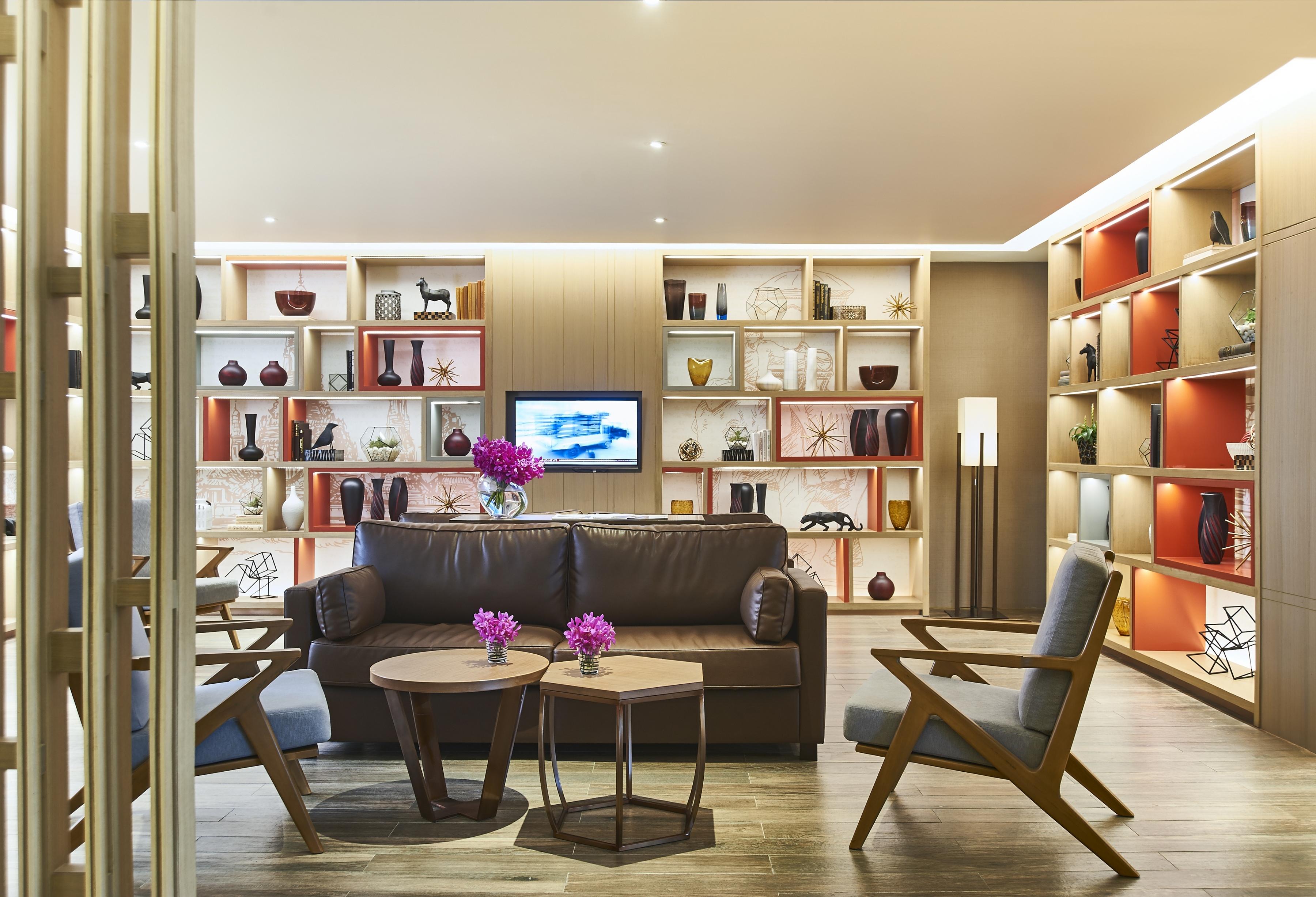 Amari Bangkok Hotel Екстериор снимка The Library
