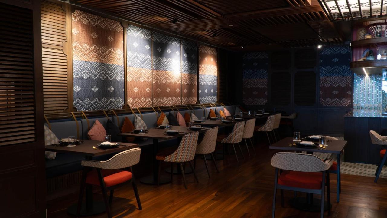 Amari Bangkok Hotel Екстериор снимка Interior of the restaurant