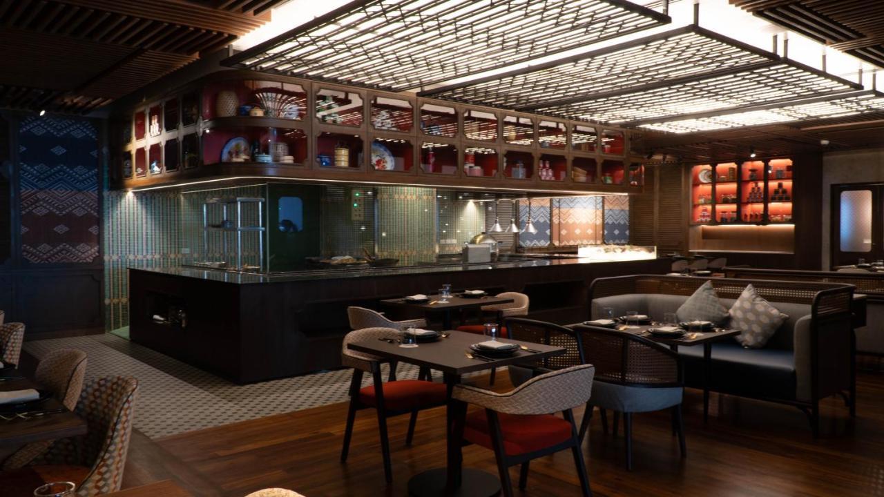Amari Bangkok Hotel Екстериор снимка The interior of the restaurant